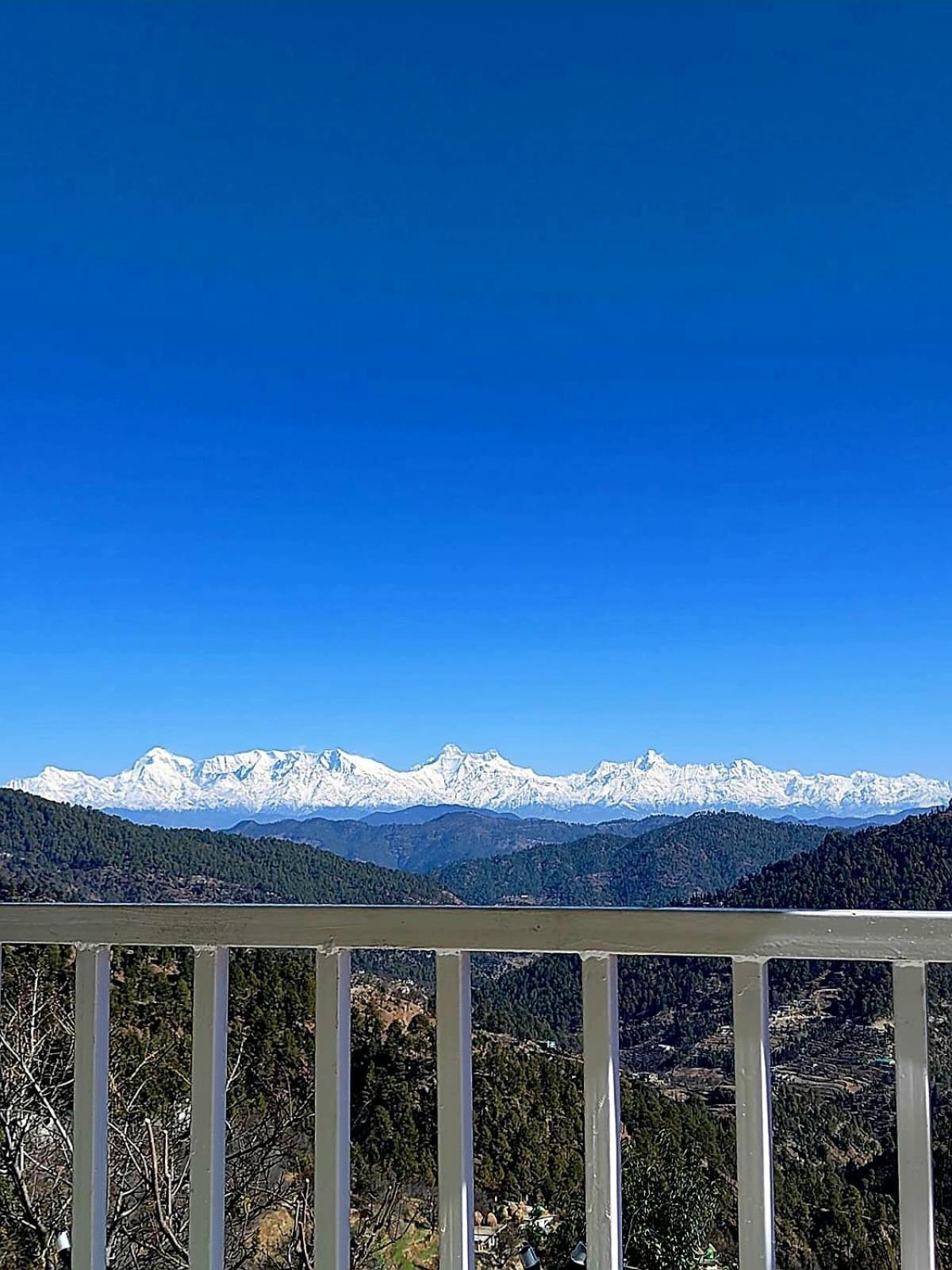 The Pahadi Nest Mukteshwar Hotel Bagian luar foto