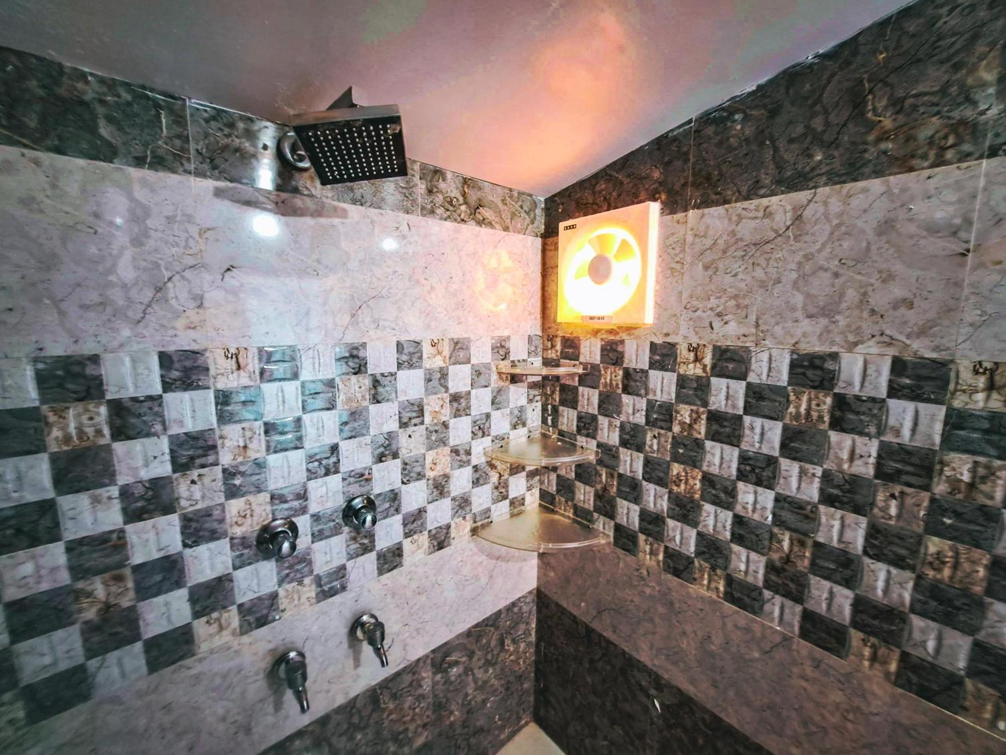 The Pahadi Nest Mukteshwar Hotel Bagian luar foto